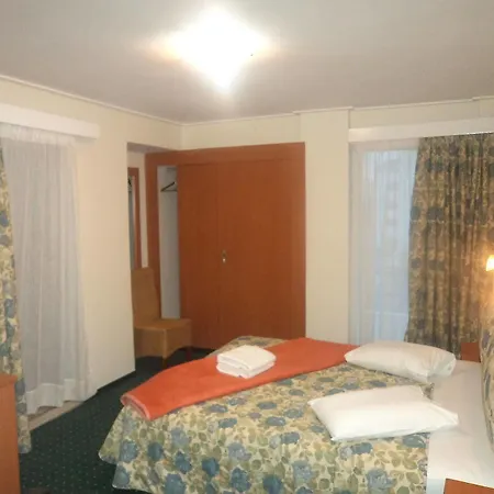 Hotel Nestorion 2*