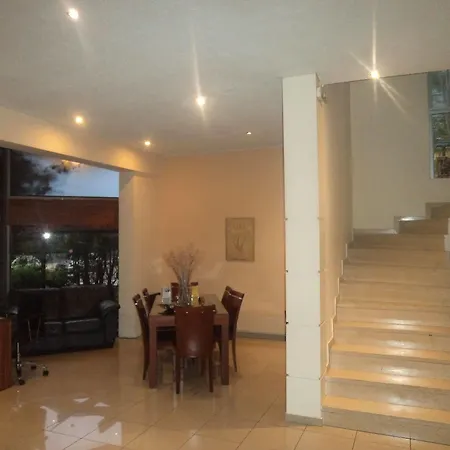 Hotel Nestorion 2*